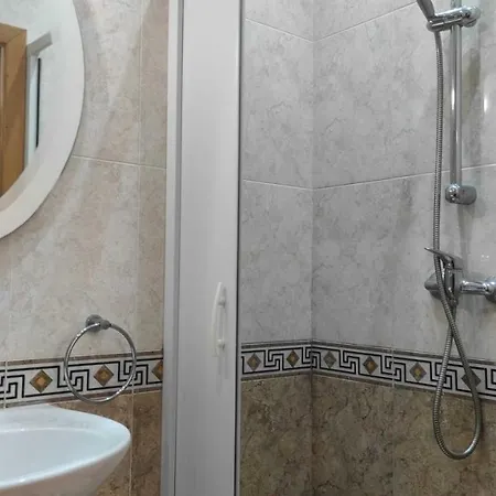 Konukevi Marble Arch 2*