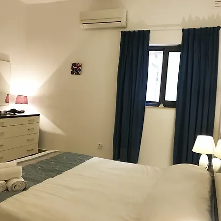 ゲストハウス Marble Arch