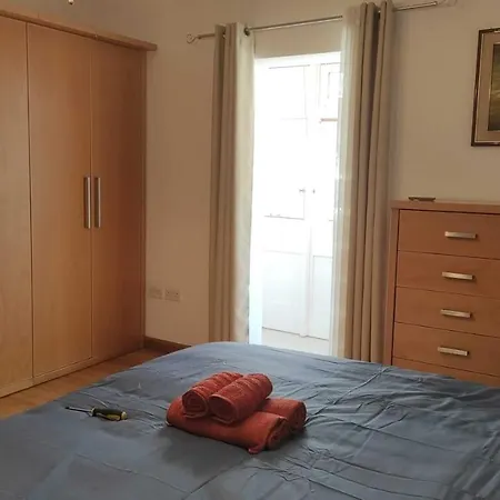 Konukevi Marble Arch Saint Julian's