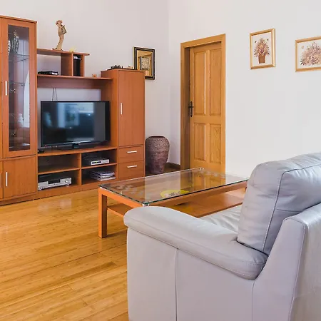 Marble Arch Saint Julian's